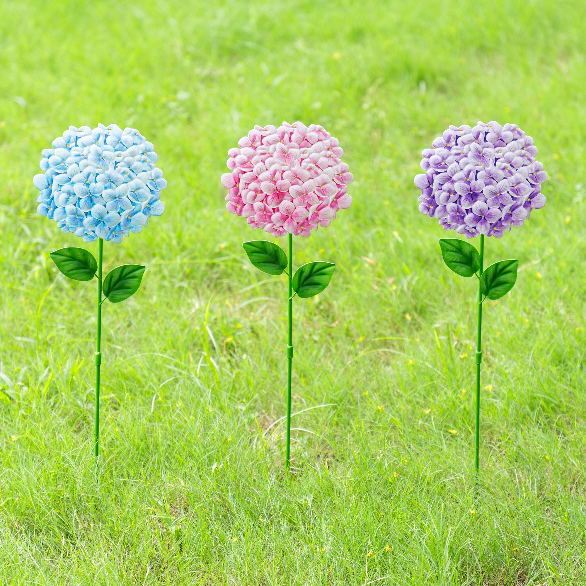 Glitzhome® 24" 2-in-1 Set of 3 Painted Metal Hydrangea Garden Yard Stakes & Wall Decor